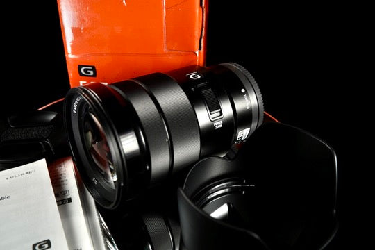Sony E PZ 18-105mm F4 G OSS Lens – Versatile All-in-One Zoom For Sony APSC Cameras W/ Box