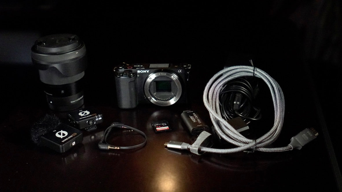 SONY ZV-E10 PODCAST / VLOGGING BUNDLE – COMPLETE CREATOR SETUP
