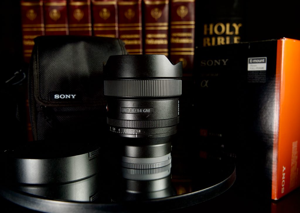 Sony FE 14mm F1.8 GM - Professional Ultra-Wide Prime | Very Good Condition